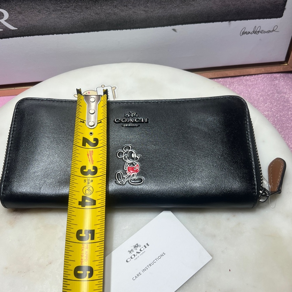 Coach Disney according zip Wallet with Mickey Mouse NWOT - Picture 10 of 13